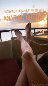 Who likes feet and sunset