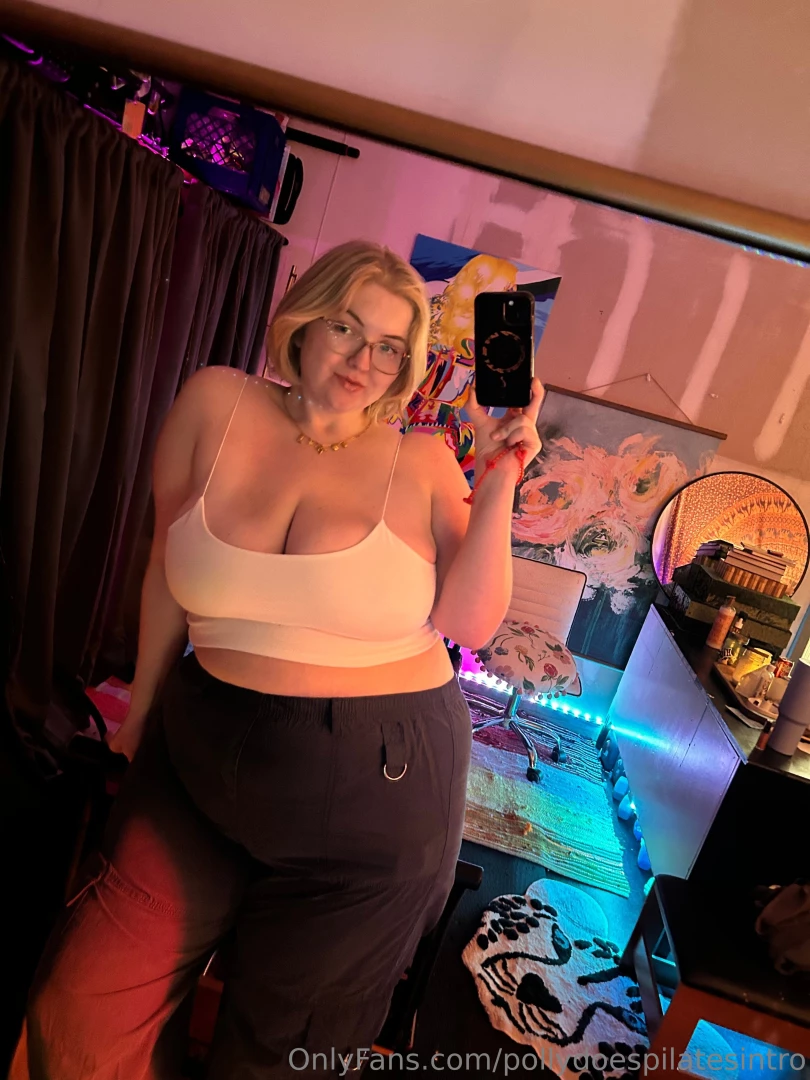 Does this tank make my titties look big part 1 