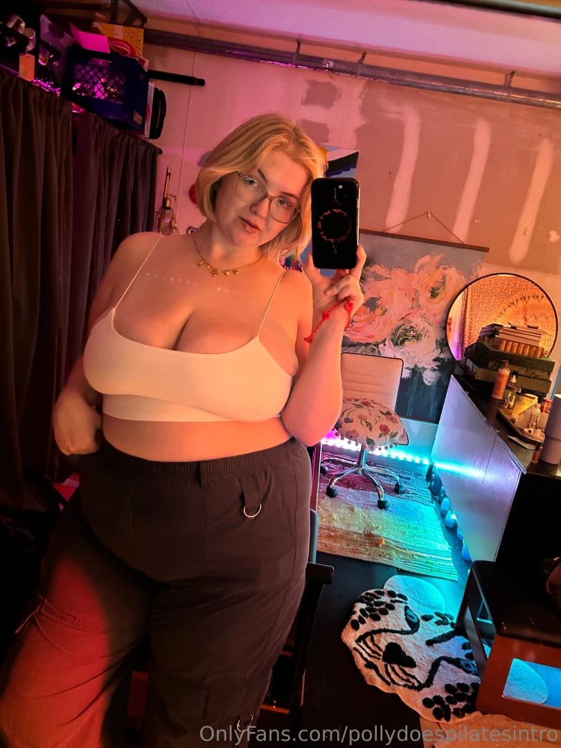 Does this tank make my titties look big 