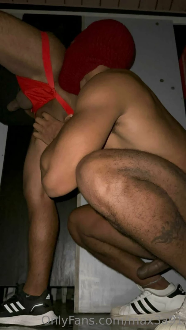 Que rico fue ir a unas cabinas de internet con elchatofollador estar part 24 