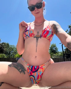 Some sexy pics in my new bikini