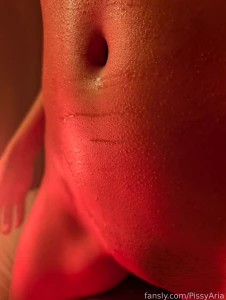 Wet skin gt gt gt gt gt gt pee piss pissing peeing pisskink bedwetting