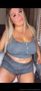 Im not ashamed i look good naked