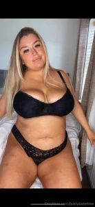 85 off my exclusive vip page just for you bustybabesophie
