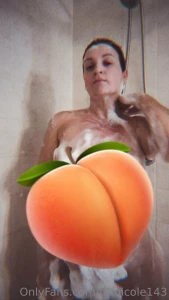 Because i had so many special requests for pics from this video i