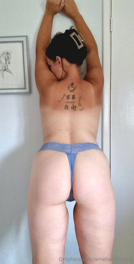 I love the way my body looks in this pose what do you think 