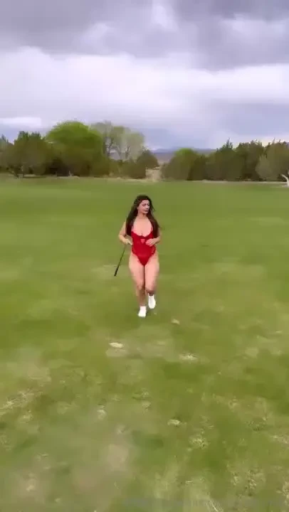 I show up to our golf round like this wyd 