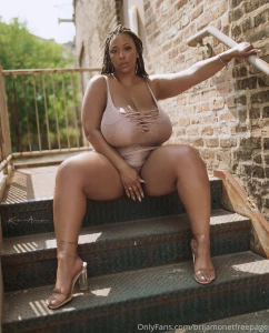 First fan to tip 10 gets 350 worth of content part 20