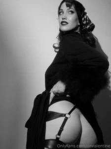 I love this old hollywood glamor look 50 for uncensored set part 1