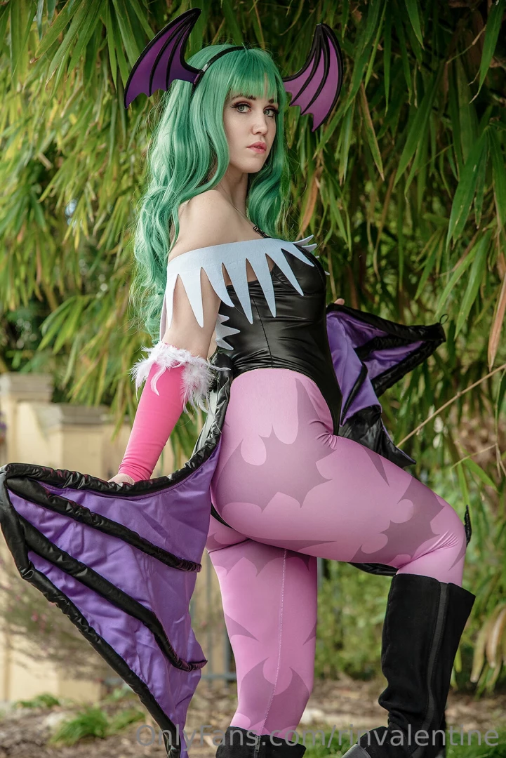 More morrigan cuz i just really liked this cosplay 
