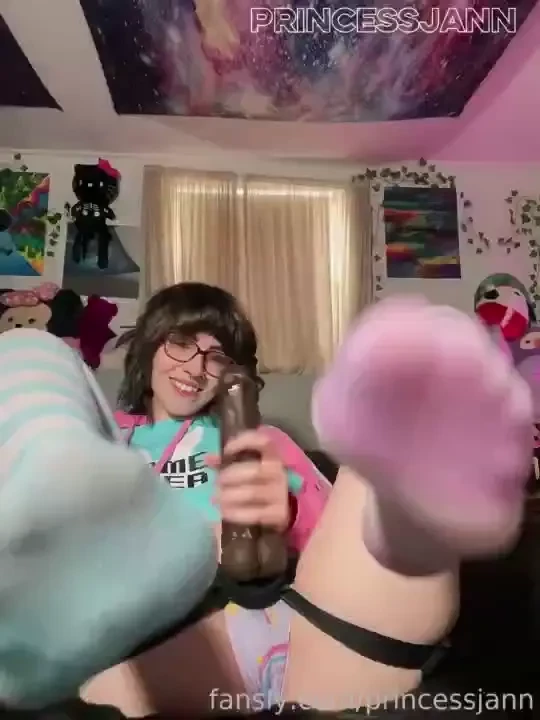 I m so fucking deep in your head just thinking about me triggers you 