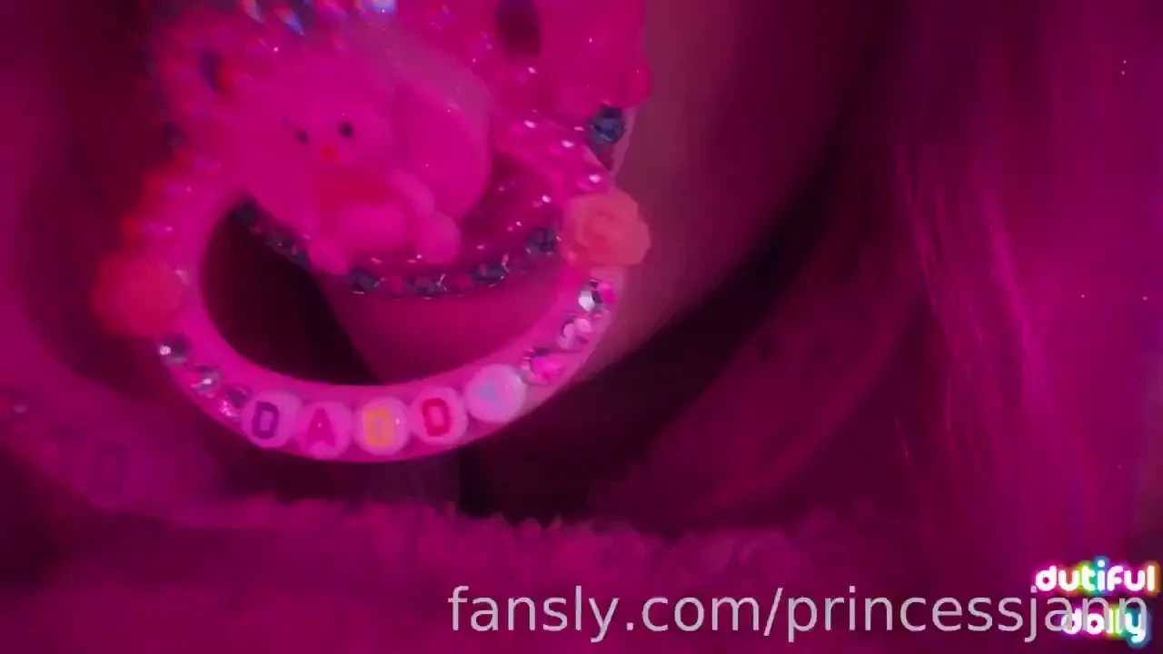 I m just a dumb needy stimming porn girl i always need something in my 