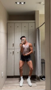 Meeeet me in the locker room