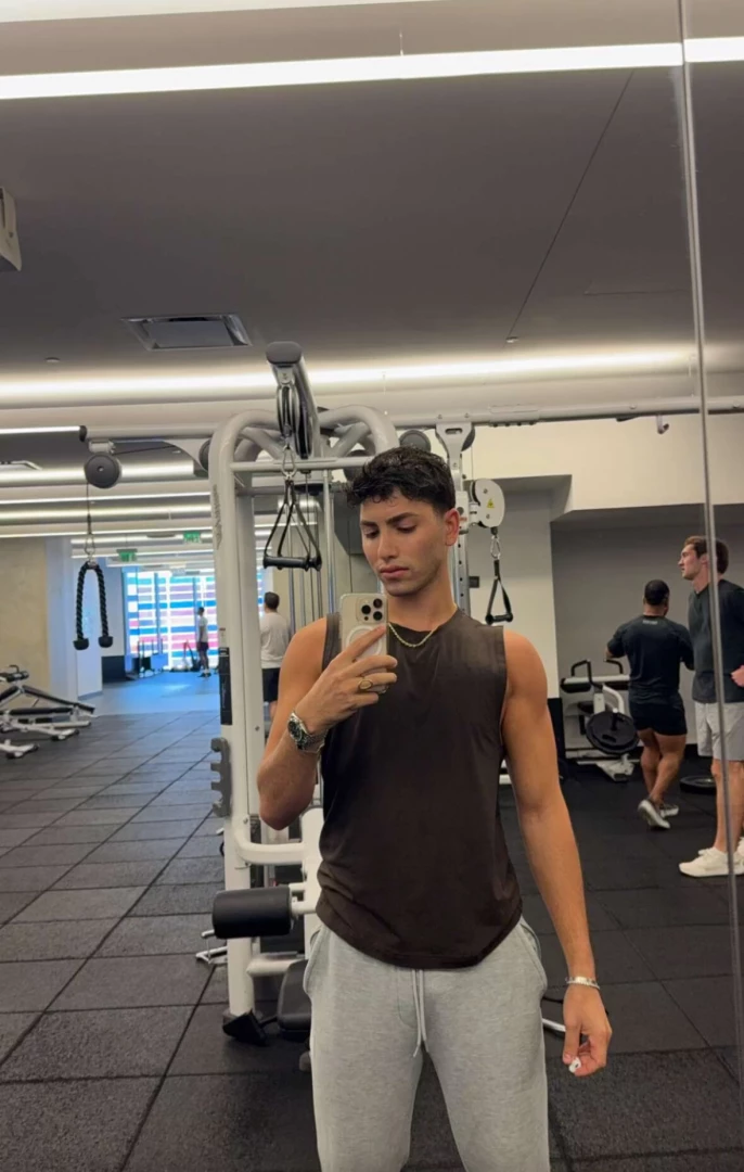 I have something special waiting for you in your dms 