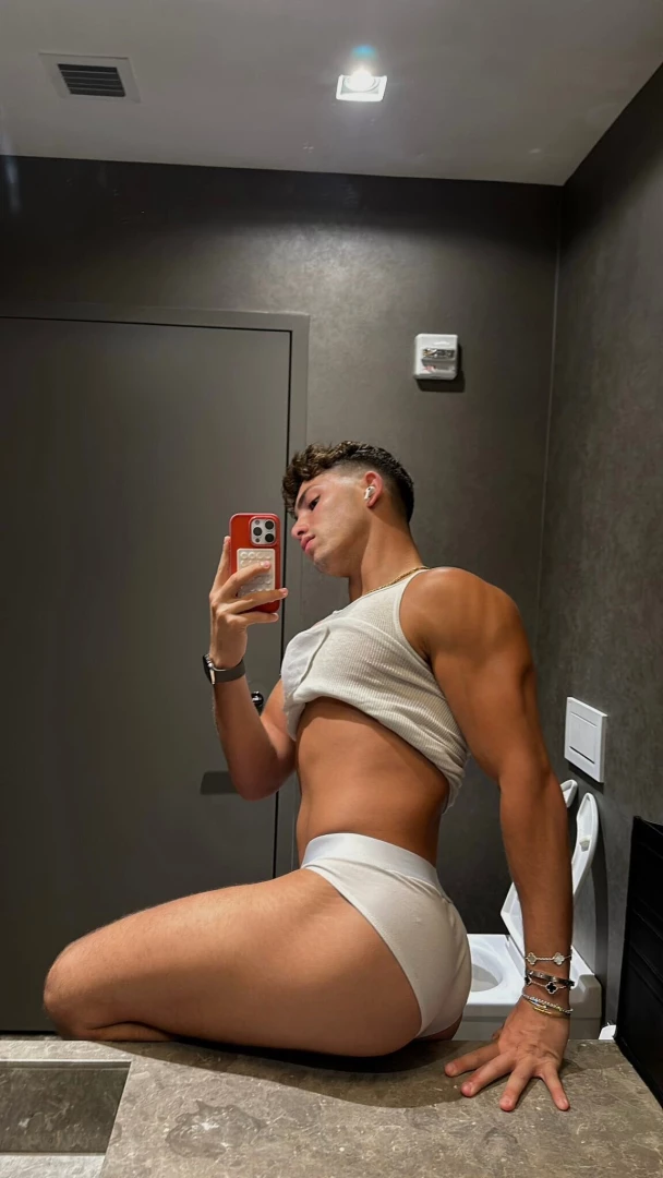 Highest tip gets something that s super nsfw part 1 