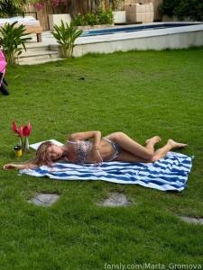 What is missing from this picture write your suggestion in the