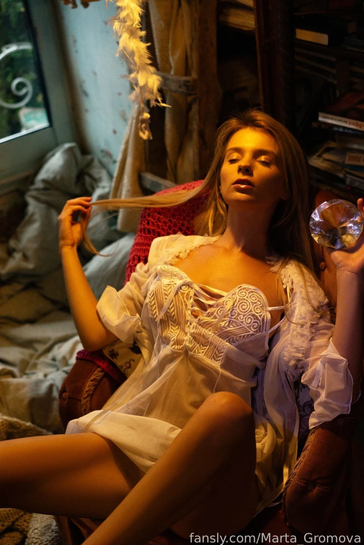 Aren t there two diamonds in the photo fyp 