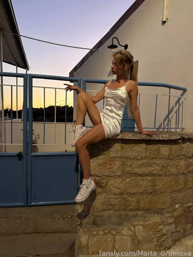 Evening can make you fall in love with me 