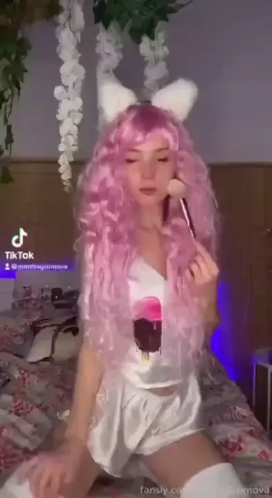 Which of my looks turn you on more 