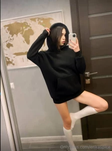 Stunning pretty slut with juicy tits elenstarr loves kneading her part 69