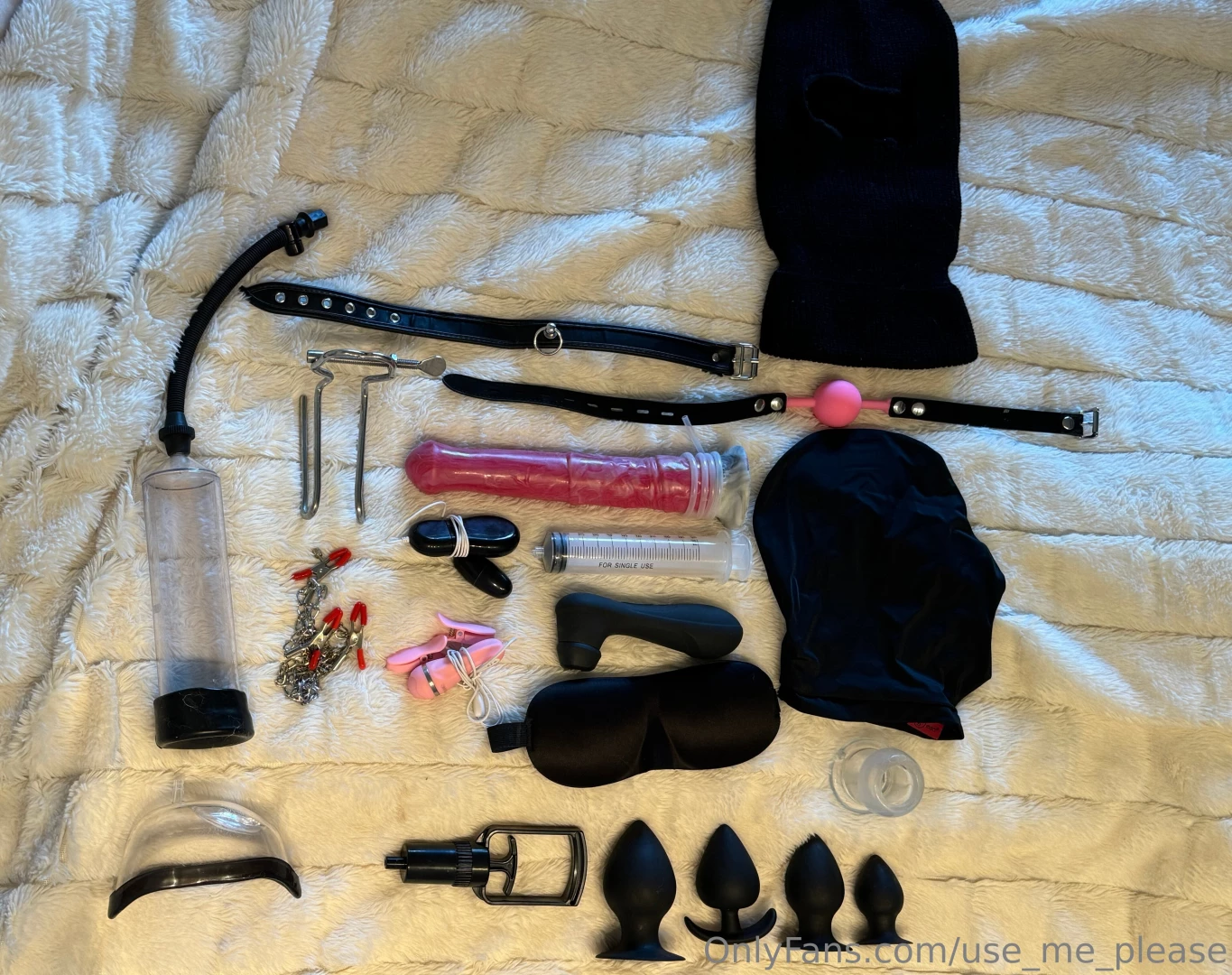 That s all the things i ll take to the trip just it case 