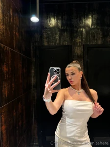 It is said that a man who knows how to pamper his woman deserves the