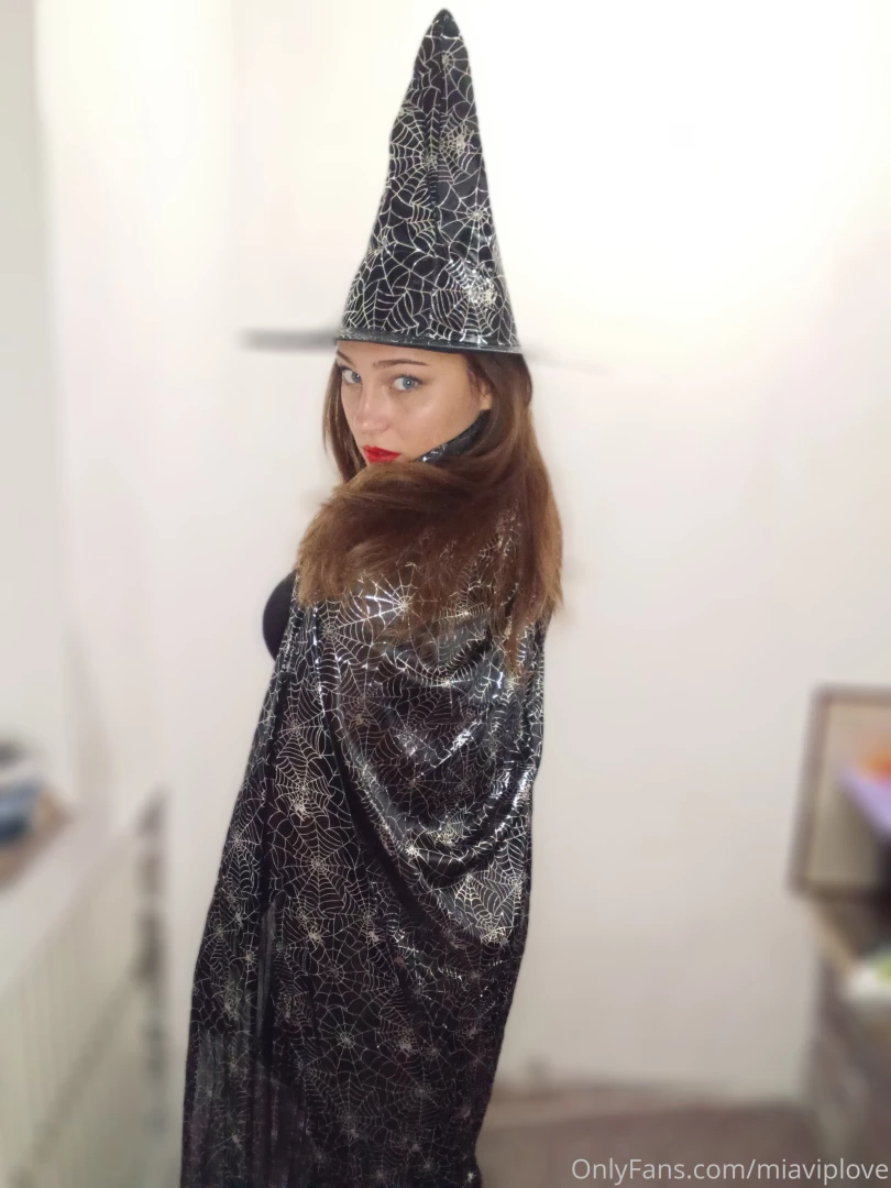 Happy halloween part 1142 