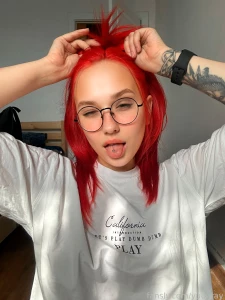 Good morning fyp redhead nerd glasses altgirl egirl tattoo selfie teen part 1