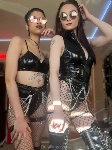 Who s ready for double domme content go follow my bestie daddyysixx