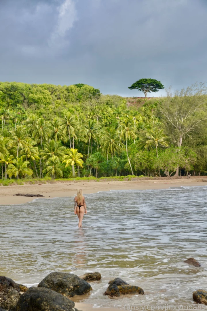 Flashback to my trip to hawaii super missing the hot weather amp sex 