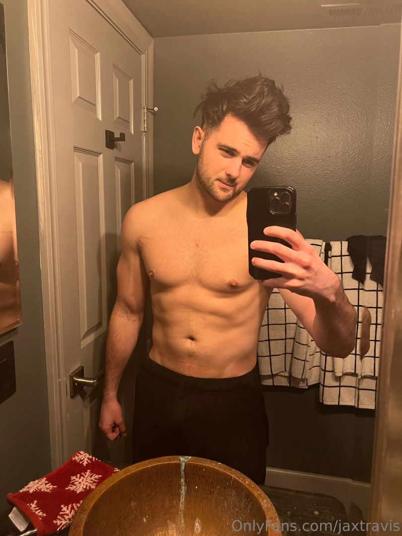 Look everywhere except the hair 