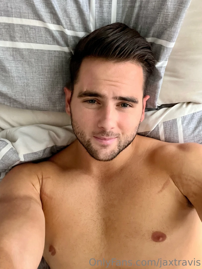 Can you imagine what im wearing below 