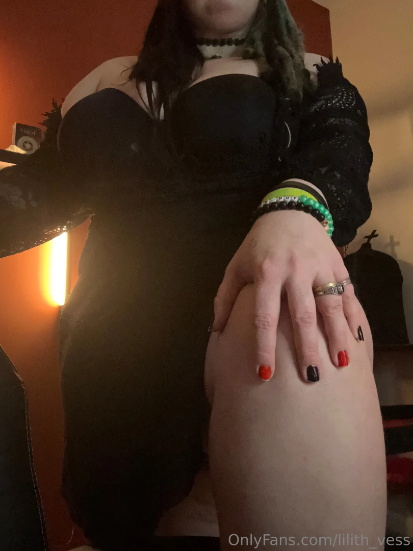 New fun stuff on my vip go check it out lilithvess69 uncensored 