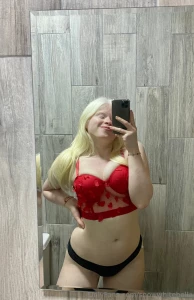 I just made such a hot video i got myself all worked up want me to dm