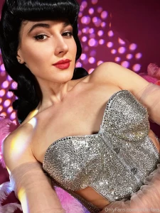 A couple of photos from my the rose and the bunny grand burlesque show part 1