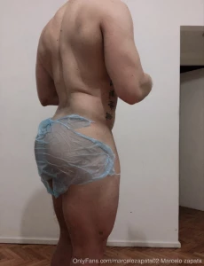 Mi culo es como un iman donde se sienta todo se lleva