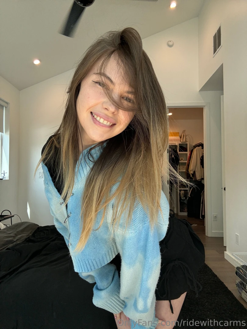 Its a beautiful day to have a beautiful day and there s not a cloud in 