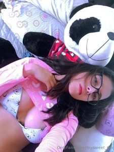 I think pink really suits me right part 2