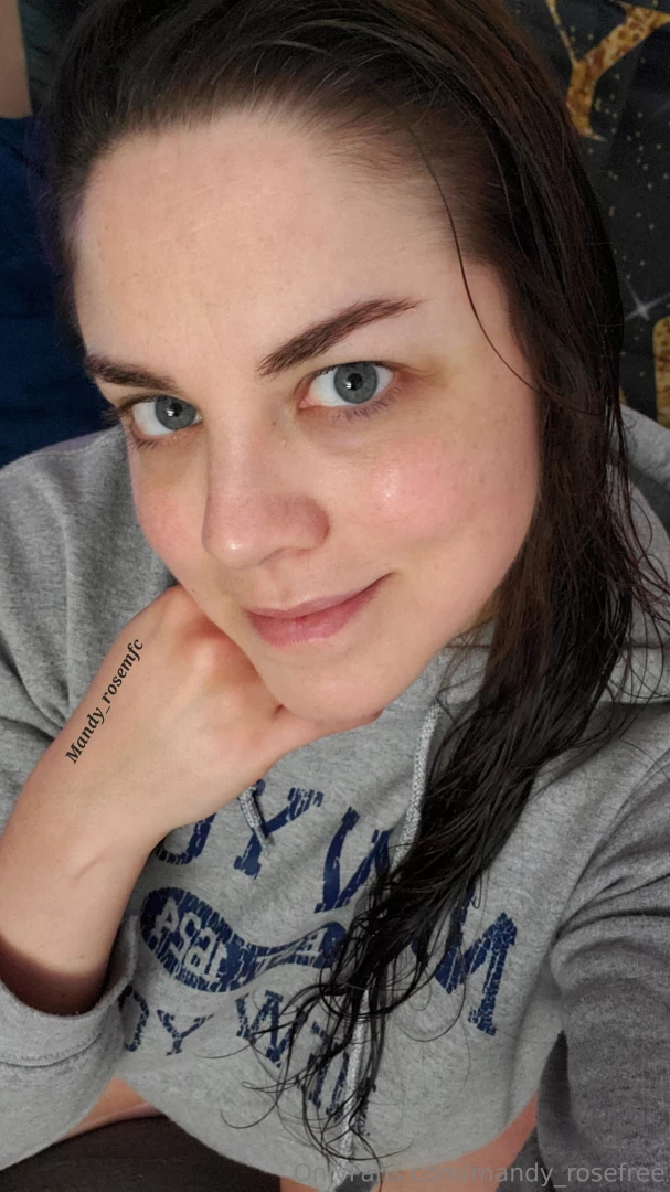 Its been chilly today so ive been bundled up today i ll be on mfc 