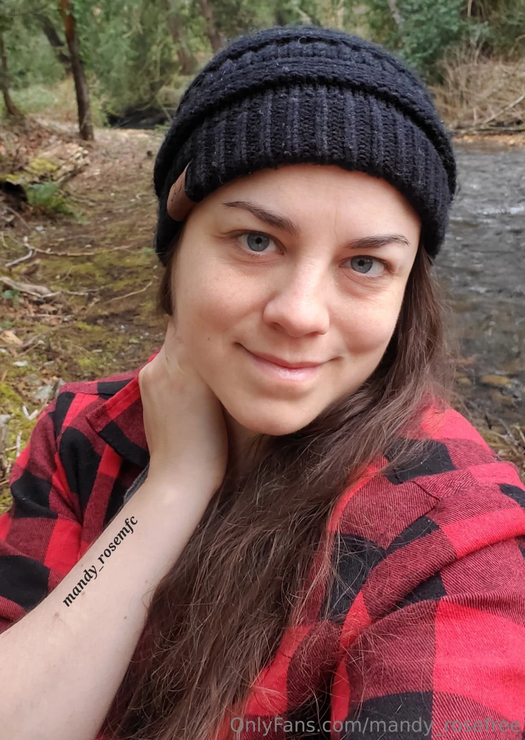 Beanie weather is here and im into it 
