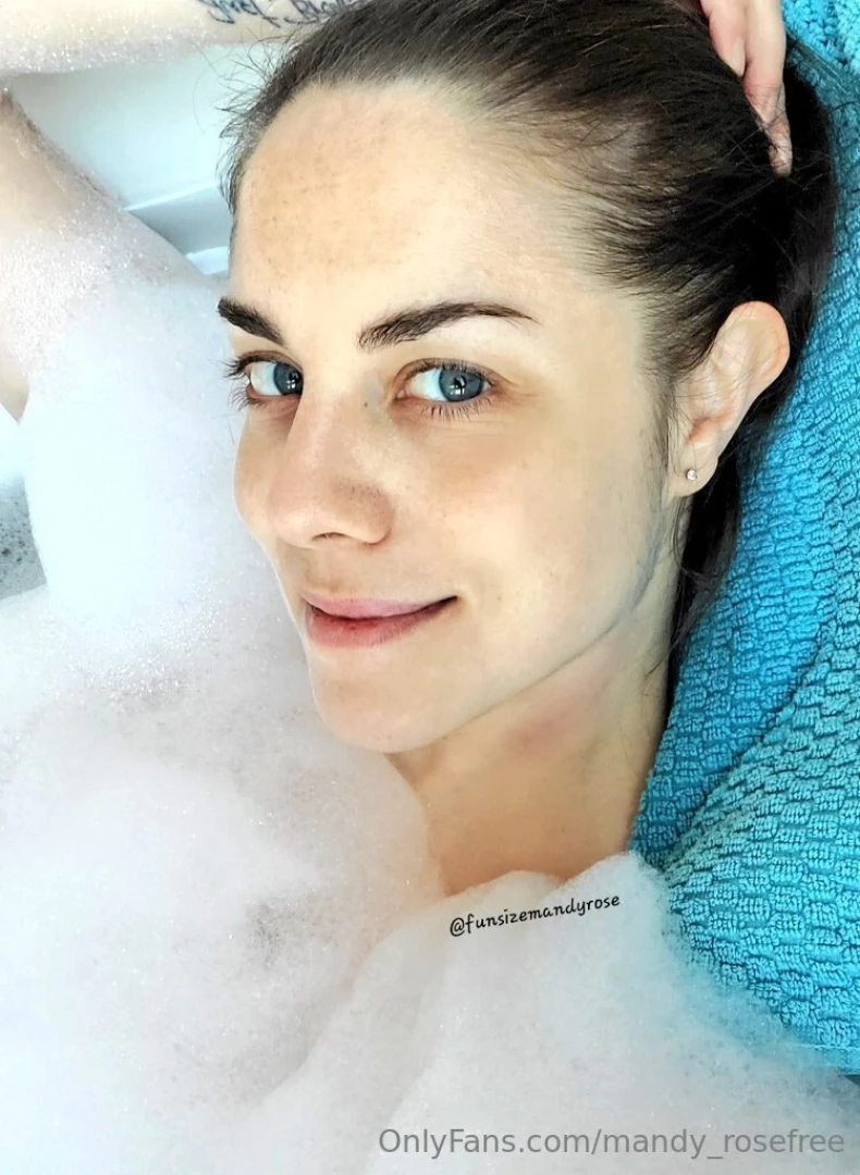 Hows your week going i swear i wish i had a bath like this i could 