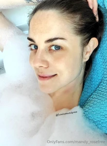 Hows your week going i swear i wish i had a bath like this i could