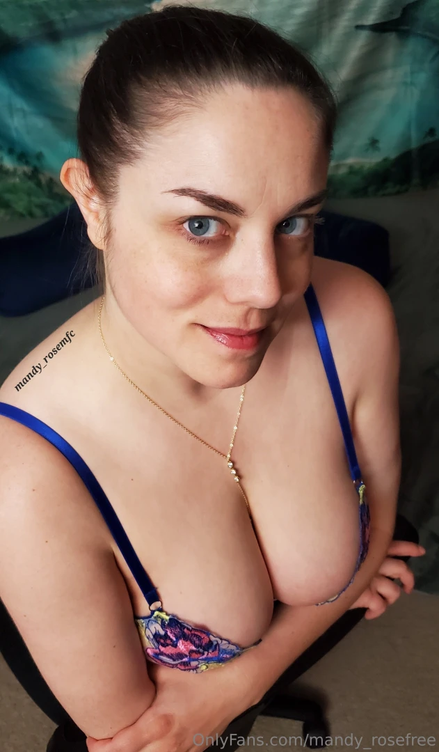 My eyes are glowing in this photos i love when the light hits them at 