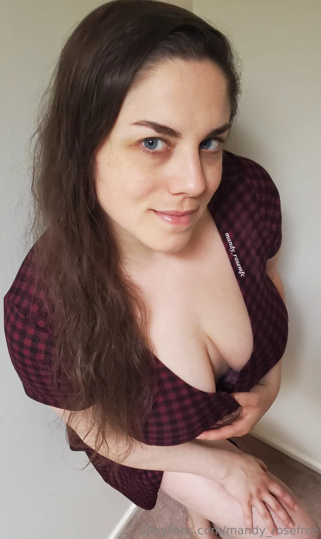 Gotta love a women in a dress 