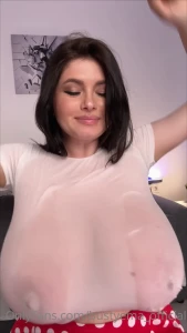 bustyema-official - Feels soooo goood cool wet titties 