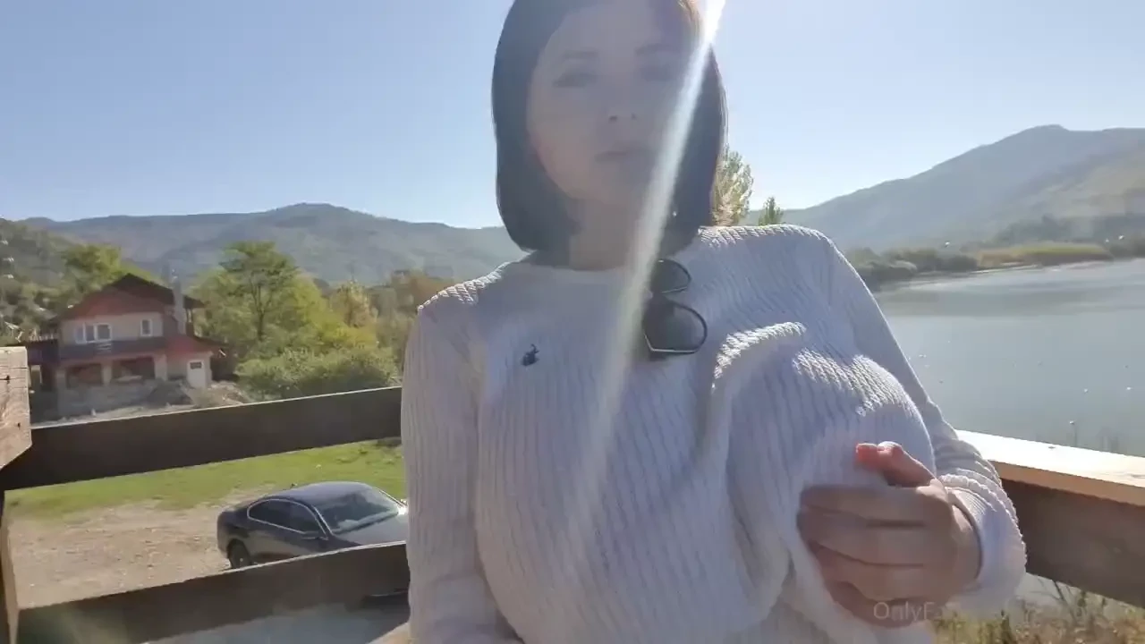 A little naughty outside enjoy 