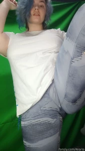 And a bit stretching after bigtits gamergirl curvy fangs stretching part 1