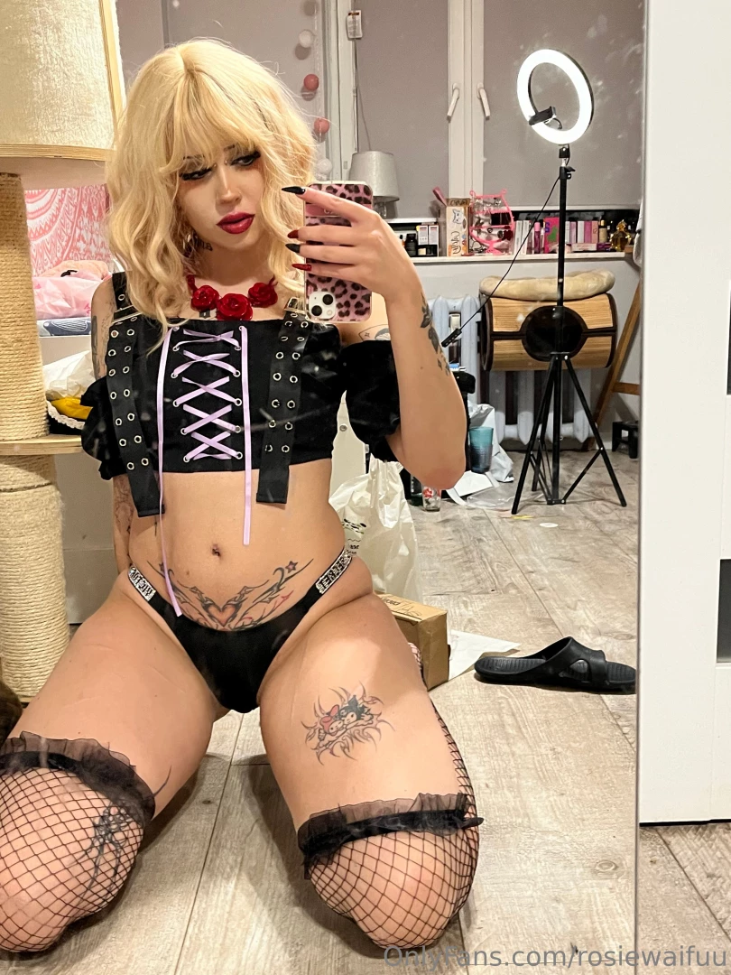 Btw do you think blonde hair suits me 3 i think it s suuuper cute 