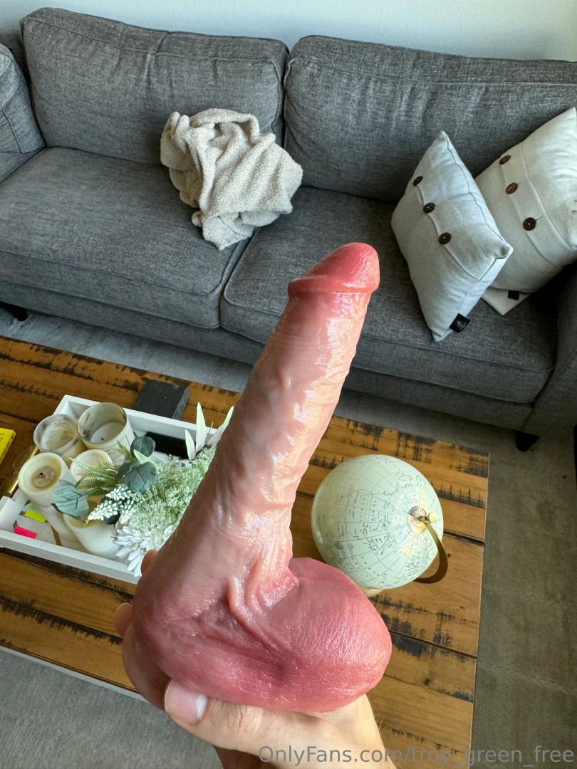 I made a replica of my 8in cock dm for more details part 2 