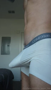 Video 76 bulge worship joi watch as i show off my big bulge and give part 1